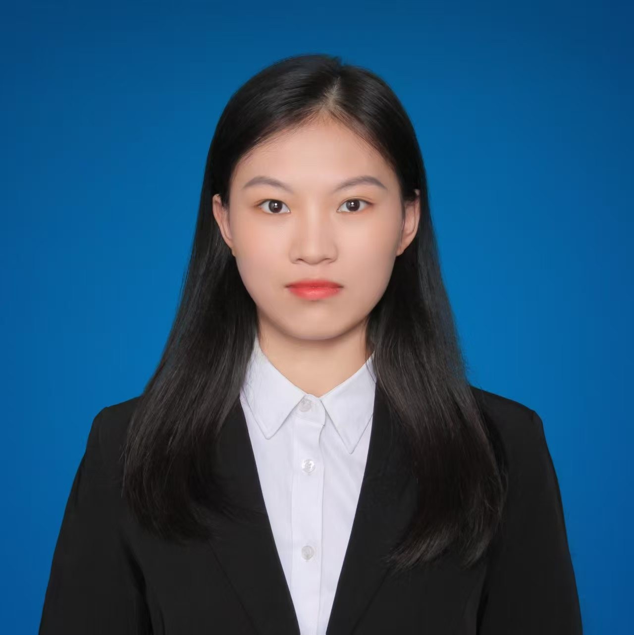 岳淑寒 律师形象照